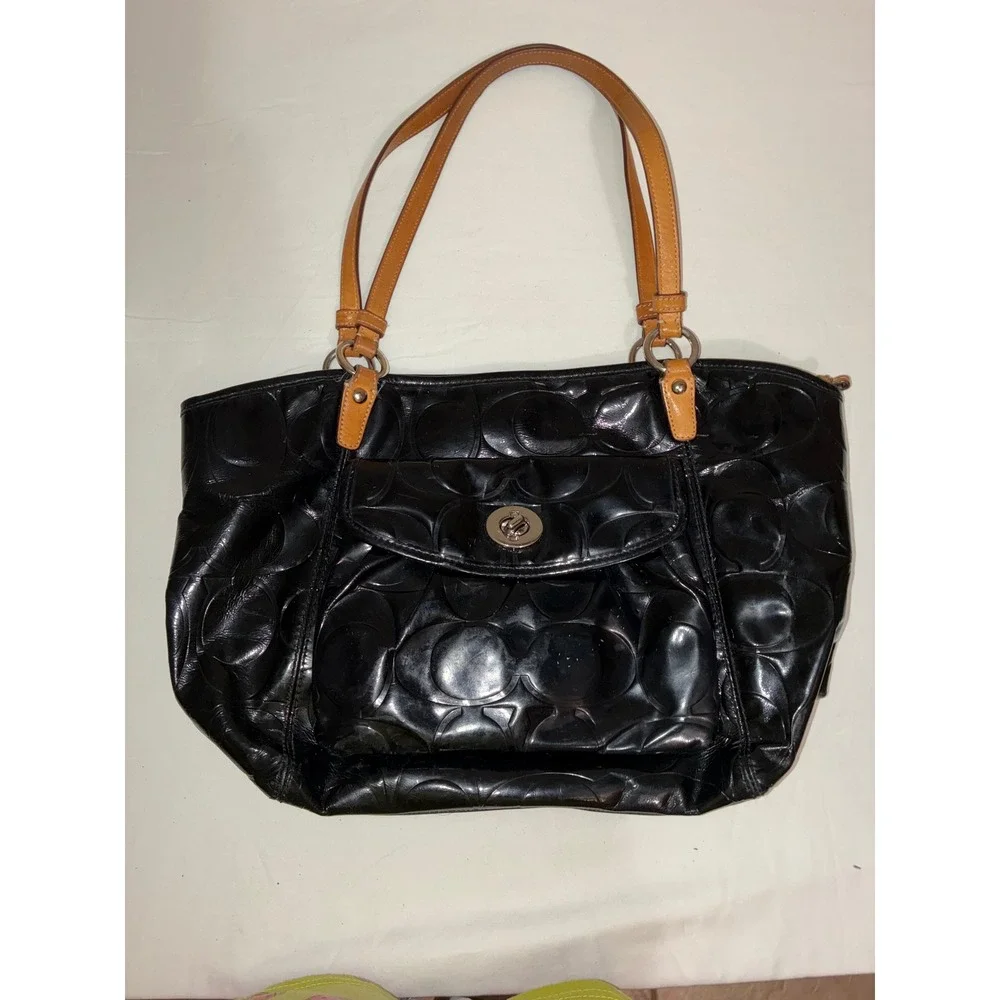 Coach Embossed Patent Leather  Signature C Tote Bag Black F14663 READ